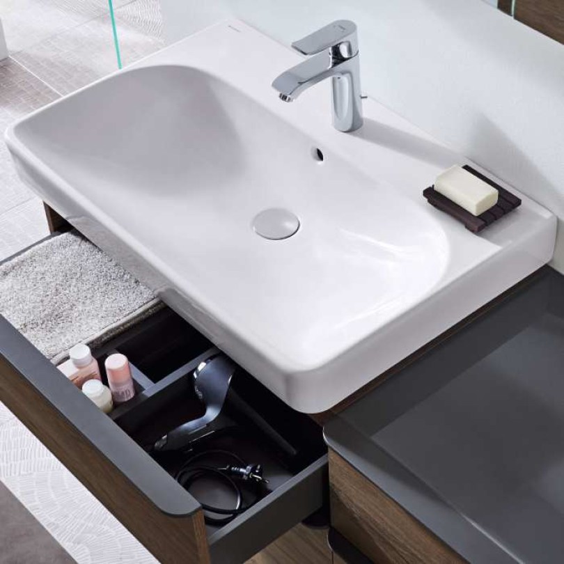 03687560017557002033